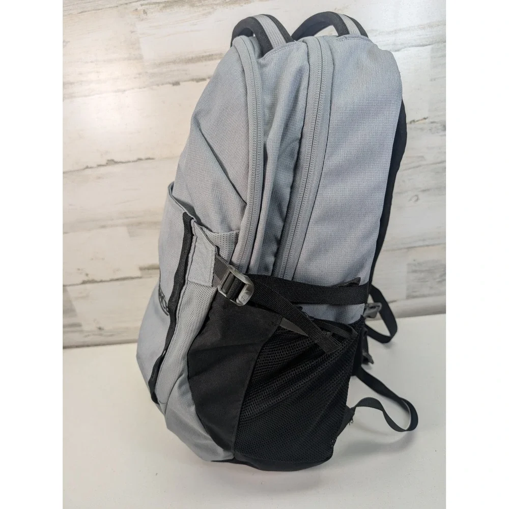 The North Face Dyno Backpack Gray‎ Black School Laptop Daypack